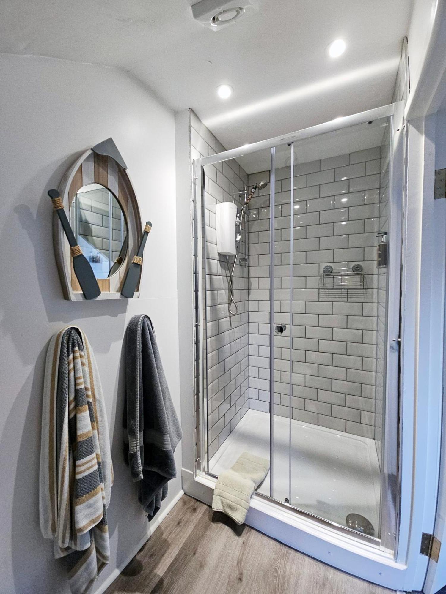 Beachcomber B&B Тенби Экстерьер фото