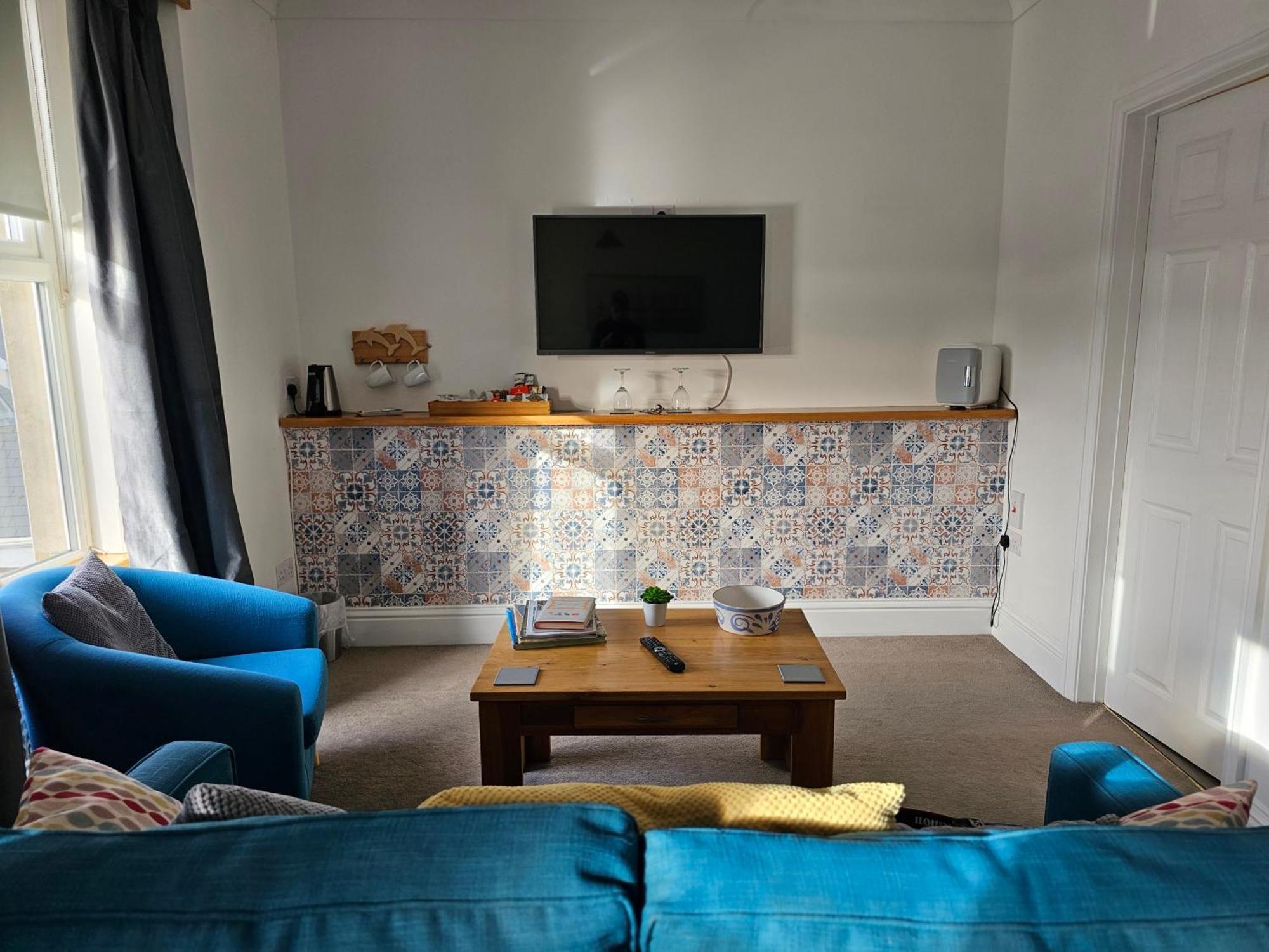 Beachcomber B&B Тенби Экстерьер фото