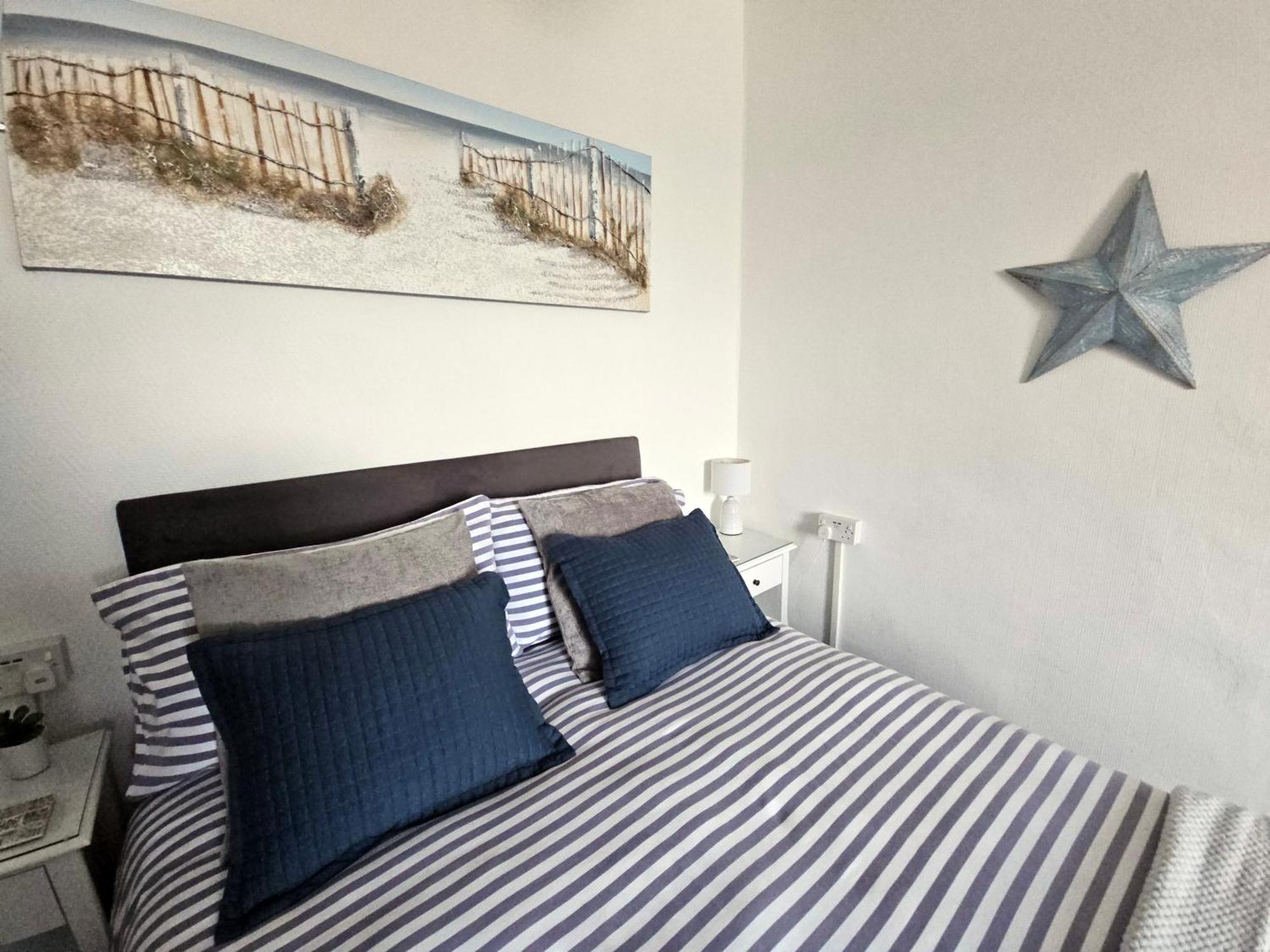 Beachcomber B&B Тенби Экстерьер фото